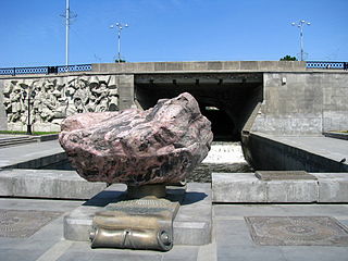 The City pond's dam on the river Iset